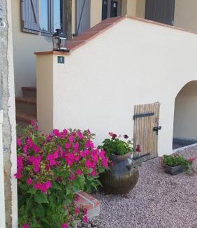 Saint-Remy-de-Chargnat Bed & Breakfast | La chenevière