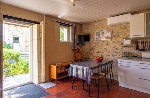 Saint-Augustin-des-Bois Ski Chalet | La Chevalerie cottage