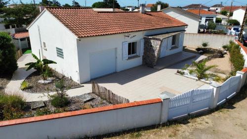 LʼAiguillon-sur-Mer House | La Chicane