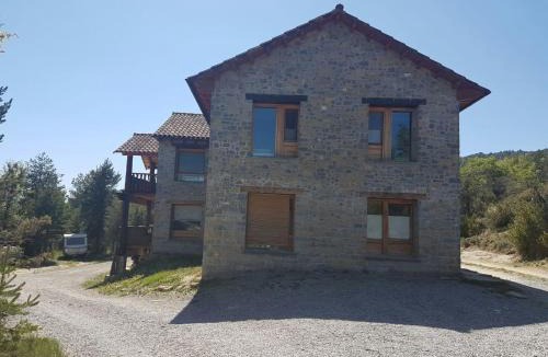 Ainsa-Sobrarbe Apartment | La Cicuarala