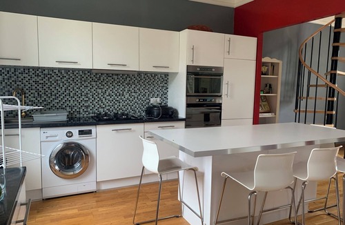 La Grand'Combe House | LA Cigale DU SUD