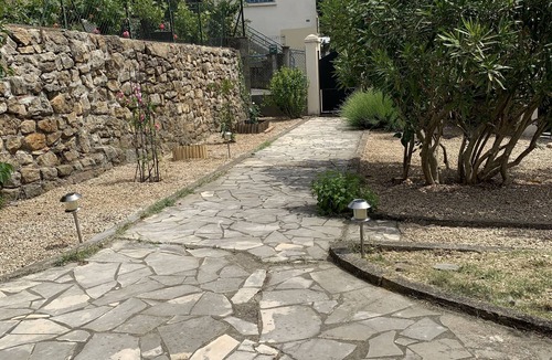 La Grand'Combe House | LA Cigale DU SUD