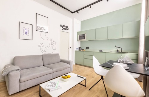 Old Lille Apartment | La Citadelle, backyard duplex apartment