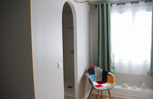 Cote Ouest Ormeaux Apartment | La Citadine Havraise, Centre-ville Coty. Idéal Pour les Familles , 4 Chambres,