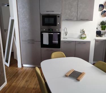Bagneres-de-Bigorre House | La Citadine maison de ville avec garage