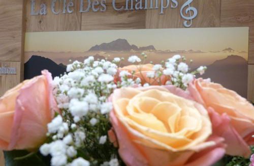 Montmelian Hotel | La Clé Des Champs
