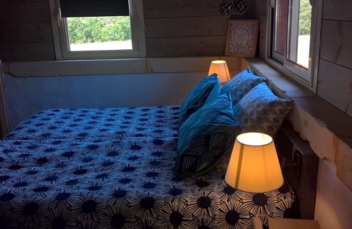 Peyrillac-et-Millac Cabin | La clé des étoiles, Plus que Plus Plus, Atypical lodging