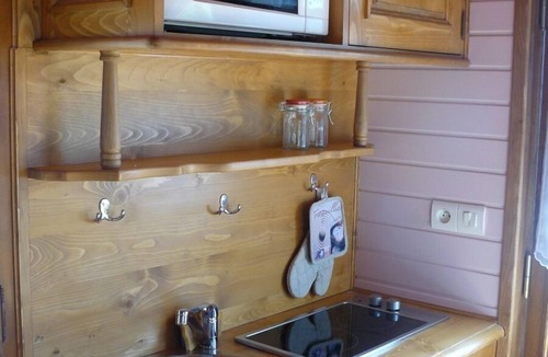 Pluvigner RV Rental | La Clé des Roulottes Campsite