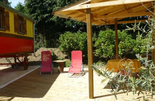 Pluvigner RV Rental | La Clé des Roulottes Campsite