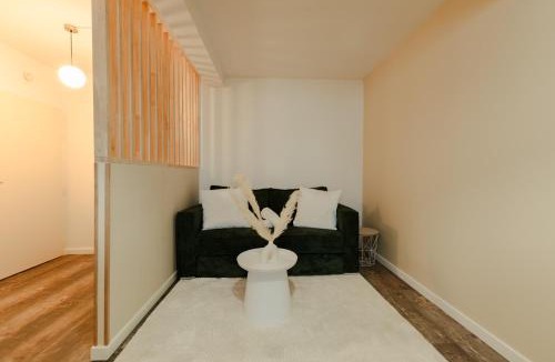 Faubourg Saint-Jacques Apartment | La Claustra, Studio cosy en hyper centre