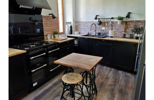 Saint-Andre-de-Cruzieres Apartment | LA CLEDE charming gîte