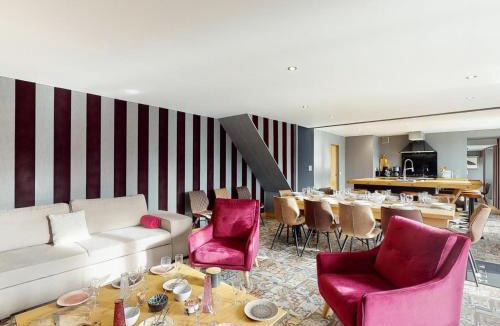 La Chaise-Baudouin House | La Clef Decamp Chaignonnières Roulotte 19 pers jacuzzi 15 min mer