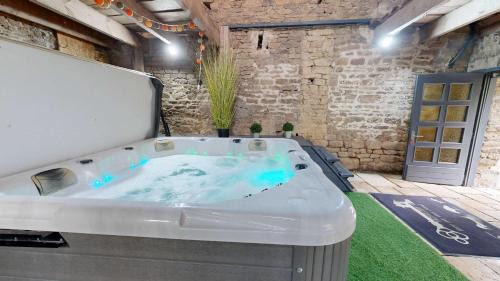 Le Luot House | La Clef Decamp Tanzanie 20pers jacuzzi, billard baby, 30min mer