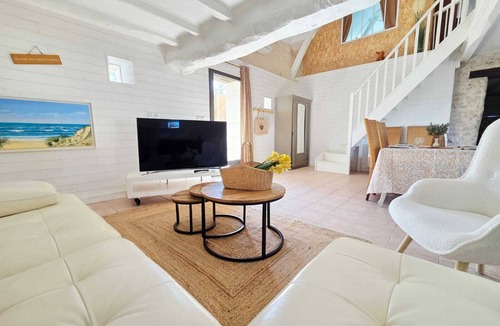 Azay-sur-Indre House | La Clef des Châteaux, cosy & piscîne access