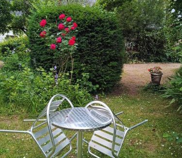 Saint-Philbert-du-Peuple Apartment | La Closerie