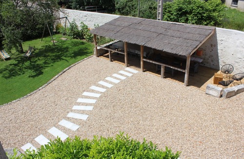 Ocquerre Cottage | LA CLOSERIE DE L'OURCQ Spacious cottage with enclosed garden.