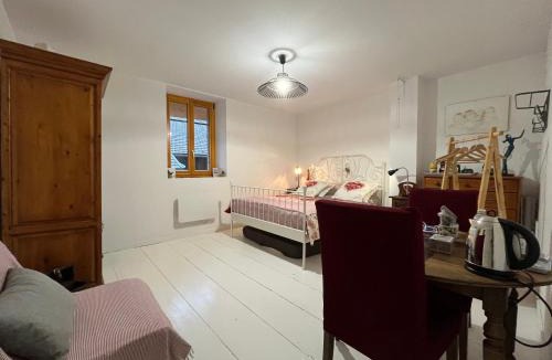 Parves et Nattages Bed & Breakfast | La Cocotte Rousse, ses Petits Déjeuners et sa Table