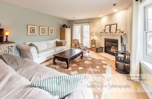 Harbert House | La Colita