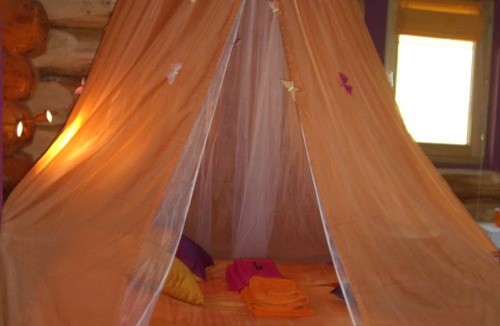 Meurville House | La Colline aux Fustes