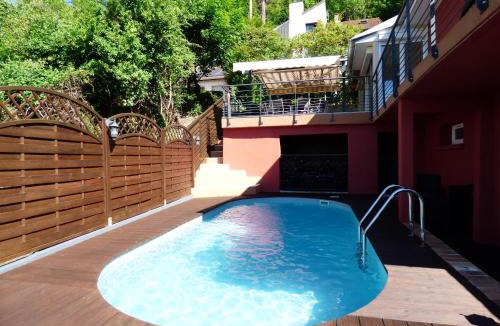 Baume-les-Dames Bed & Breakfast | La Colline aux Yeux Doubs