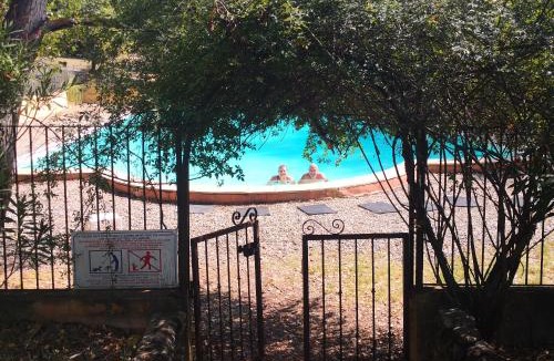 Villars Resort | La Colline des Ocres Village de vacances