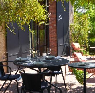 Iguerande Hotel | La Colline du Colombier