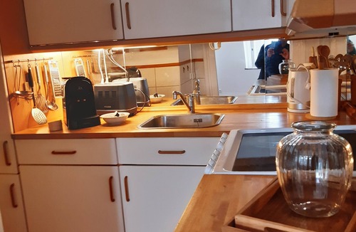 Ocquerre Apartment | La Colombe au Château sleeps 4 (Special offer in August)