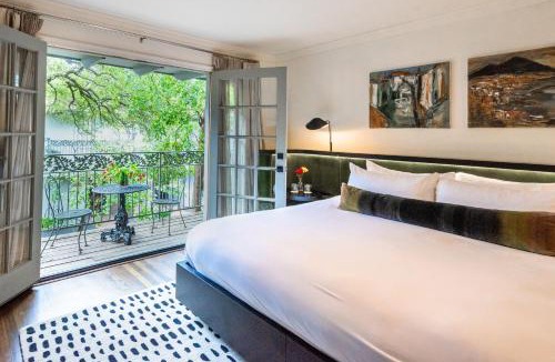 Neartown Hotel | La Colombe d'Or Hotel