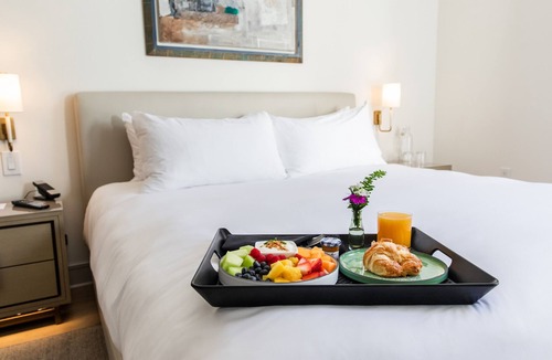 Neartown Hotel | La Colombe d'Or Hotel