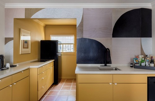 Neartown Hotel | La Colombe d'Or Hotel