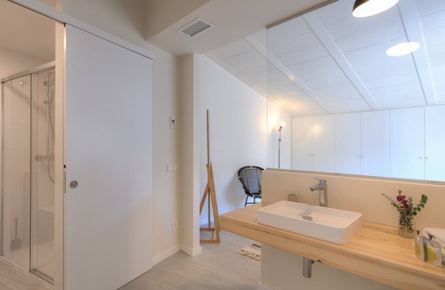 Barri Vell Hotel | La Comuna by Bon Dia Residences