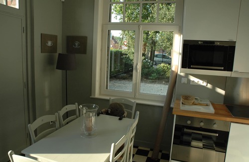Sainghin-en-Melantois Cottage | La Conciergerie: Charming Cottage & Private Garden - Lille