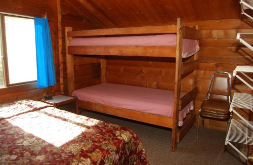 La Conner Resort | La Conner Camping Resort Beach Cabin 1