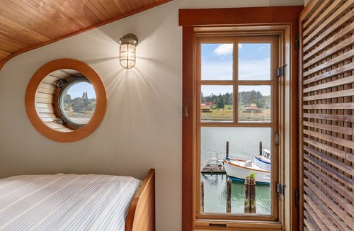 La Conner Hotel | La Conner Channel Lodge