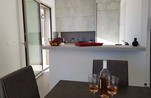 Gairaut Apartment | La Consolate: 5* apartment, 90m2 terrace, panoramic sea view, private Jacuzzi