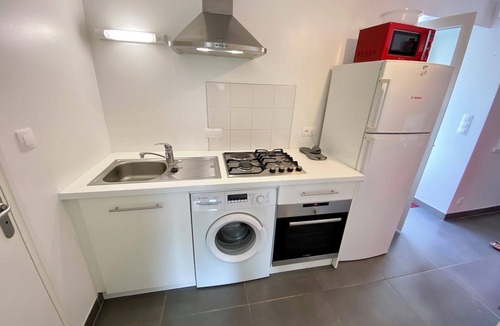 Flamanville Apartment | La Content'ine