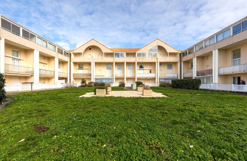 Saint-Hilaire-de-Riez Apartment | La Corniche d'Or - Appt à 150m de la plage