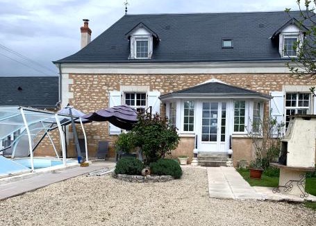 Leigne-sur-Usseau Bed & Breakfast | La Costonnerie
