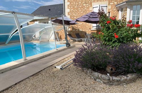 Leigne-sur-Usseau Bed & Breakfast | La Costonnerie