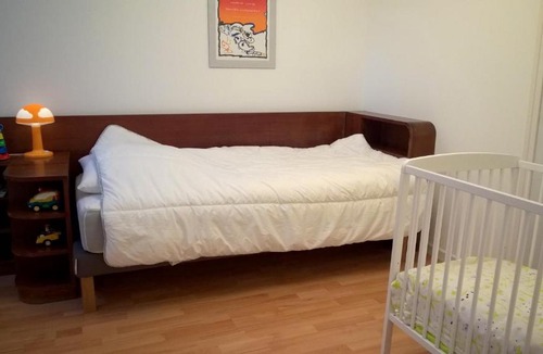 Flavigny-sur-Ozerain House | La Cour au Piano