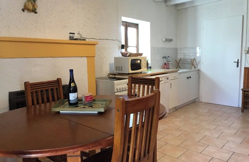 Jaulnay House | La Cour aux Moines" cottage in a quiet location with large garden