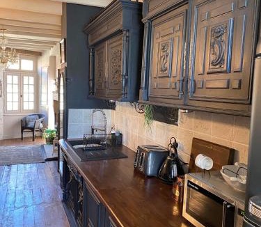 Verteuil-sur-Charente House | La Cour Blanche