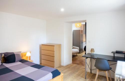 Saint-Vincent Apartment | La cour de Jeanne