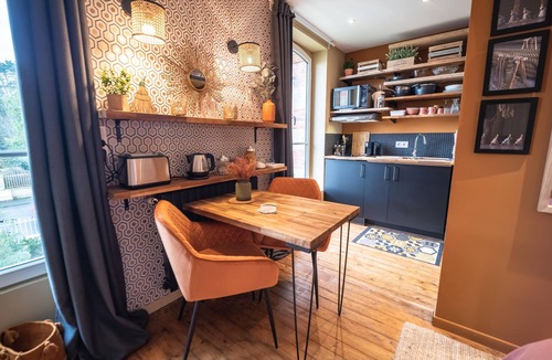 Bayeux Apartment | La cour de Philomène-Studio-Apartment-Private Bathroom-Courtyard view