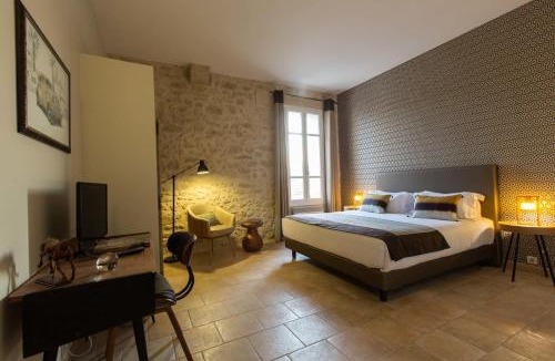 Lagnes House | La Cour des sens, domaine d'hôtes- Spa piscine chauffée