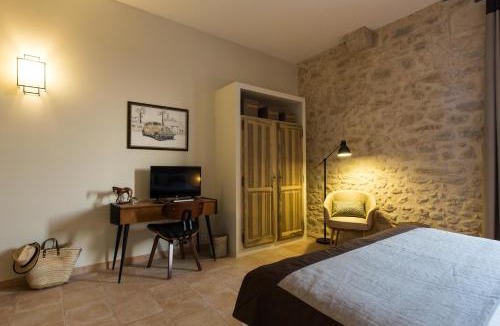 Lagnes House | La Cour des sens, domaine d'hôtes- Spa piscine chauffée
