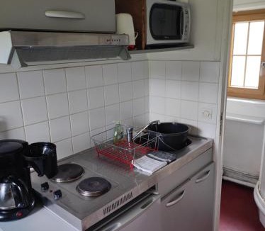 Douville-en-Auge House | La cour du manoir