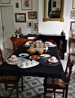 Cormeilles House | La Cour Du Puits, Chambre Darjeeling