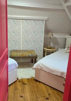 Cormeilles Bed & Breakfast | La Cour Du Puits Chambre Victor