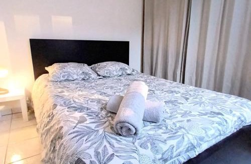 Cathedrale Apartment | La Cour Palissy - T2 - Wifi - TV
